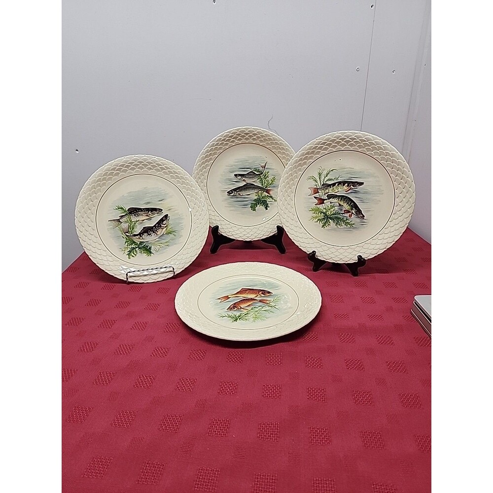 Gien Pottery Faience River Fish Plates Set Of 4 Fish Scale Rim Loire France 1960
